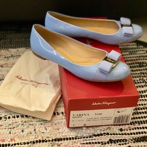 Salvatore Ferragamo Women’s Varina blue size 7